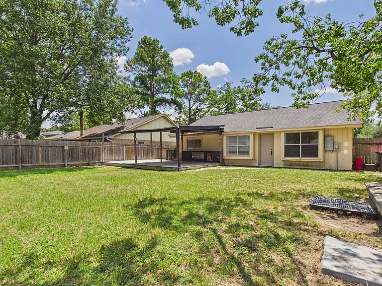 9918 Peachridge Dr — Photo 23