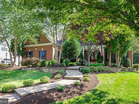 2nd image of 6049 Tinley Mill Dr