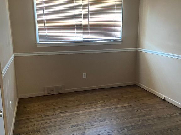 4th image of 21746 Kingsville St