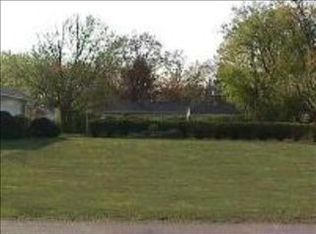 8 Chapman Dr, Albany, NY 12203