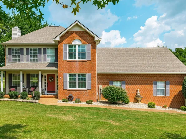 200 Arrowood Dr, Cottontown, TN 37048