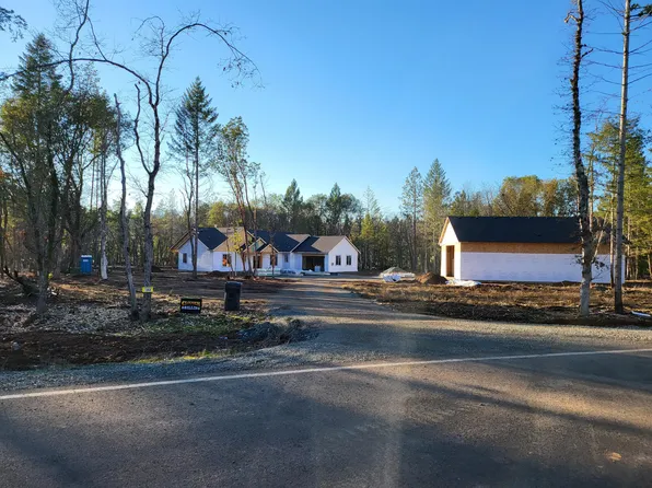 3 Ellison Loop, Merlin, OR 97532