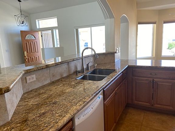 5th image of 15719 E Chicory Dr