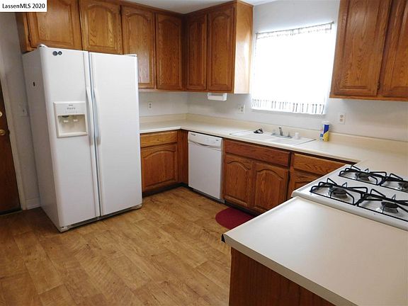 4th image of 459-670 Ponderosa Blvd
