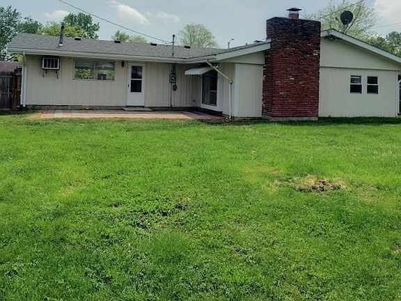 2nd image of 956 E Windsor Dr