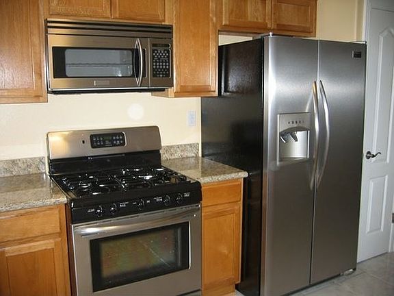 3rd image of 7801 Ebbtide Dr