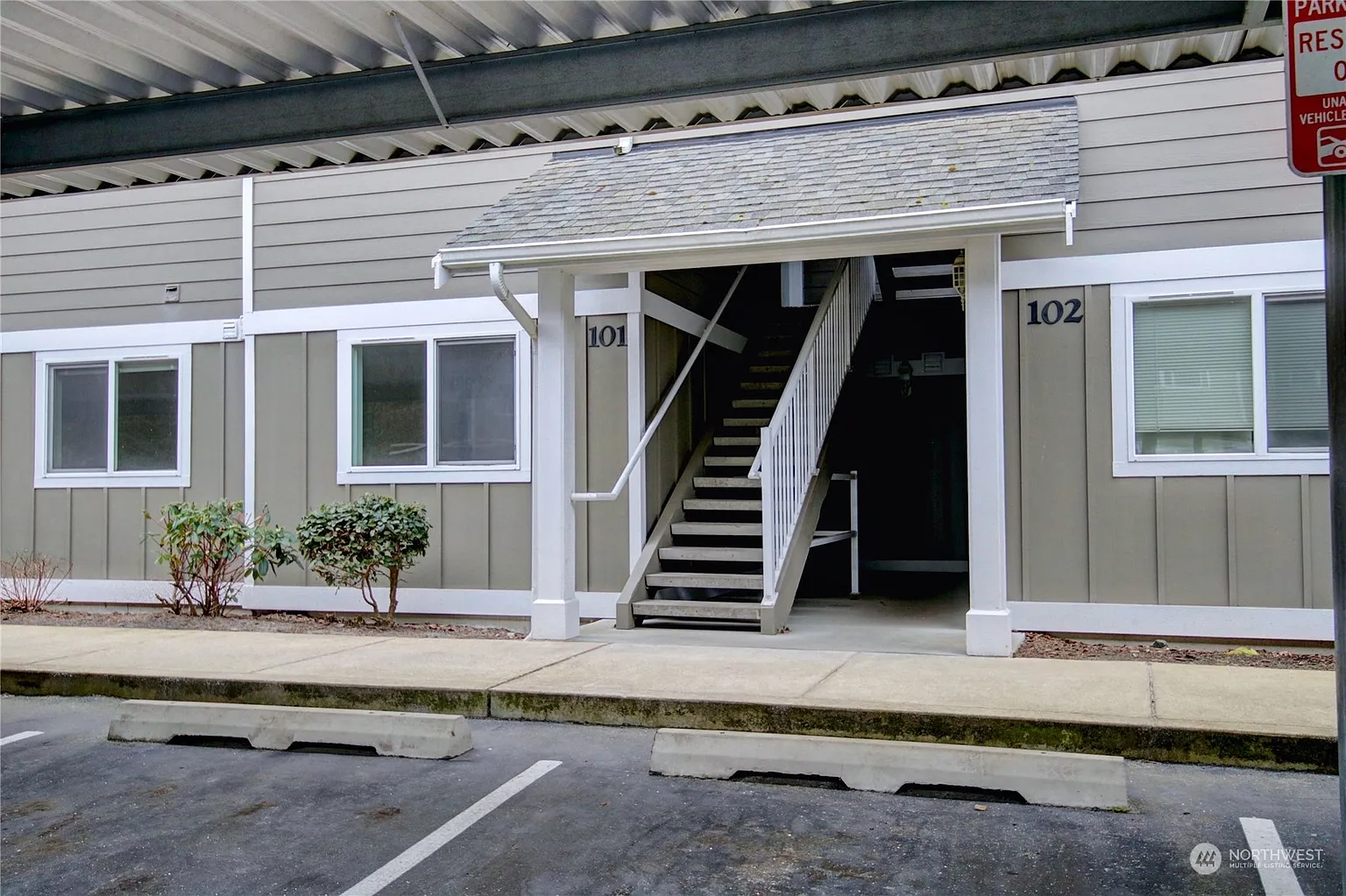 1670 SW Mulberry Place #B101 photo 1