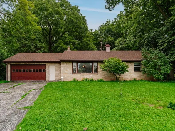 8601 Big Bend ROAD, Waterford, WI 53185
