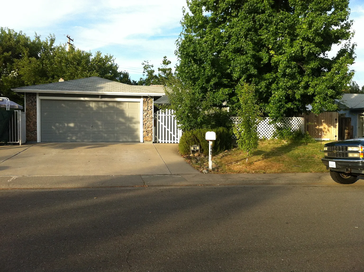 143 Perraud Dr photo 1
