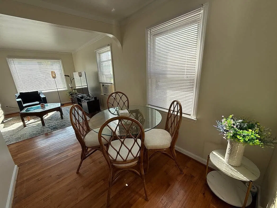 2 bed, 775 sqft, $3,200 — Photo 4
