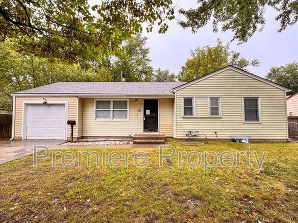 700 W 28th St N