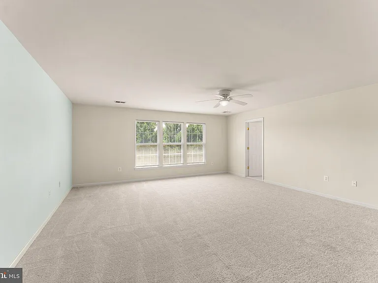 8309 Double Eagle St — Photo 32