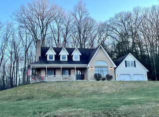 381 Queen Esther Dr, Sayre, PA 18840