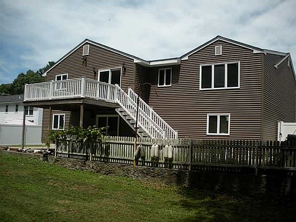 2nd image of 527 Forbes St