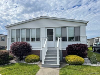 9904 Newmarket Ave, Clarence, NY, 14031