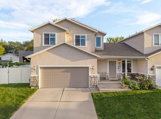 3237 W Meadow Leaf Ct, West Valley City, UT 84119