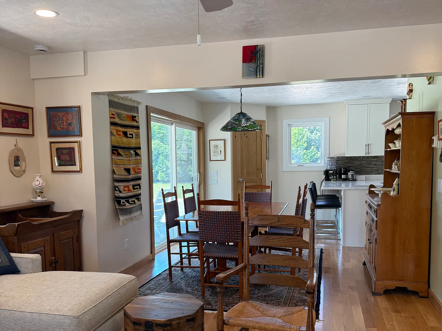 2 bed, 1200 sqft, $2,000 — Photo 3