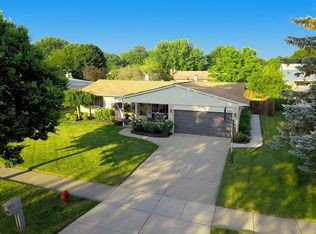 5054 Dayton Dr, Troy, MI 48085