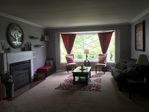 3rd image of 906 Millville Ave
