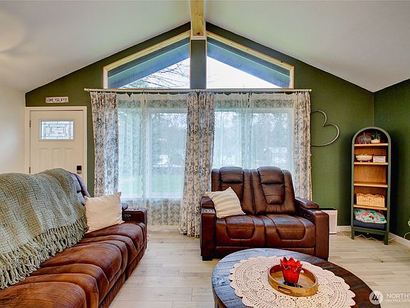 2nd image of 803 Lucas Drive