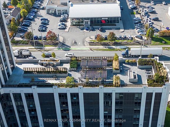 2nd image of 9075 Jane St #406