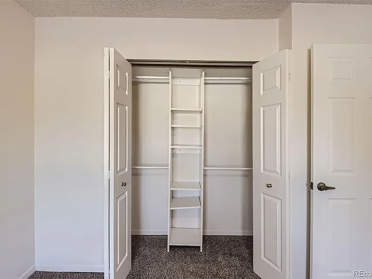 1922 S Oswego Way — Photo 16