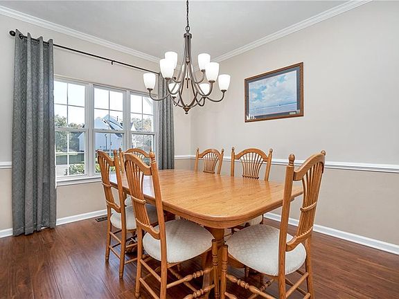 5th image of 2108 Taylor Farm Ct