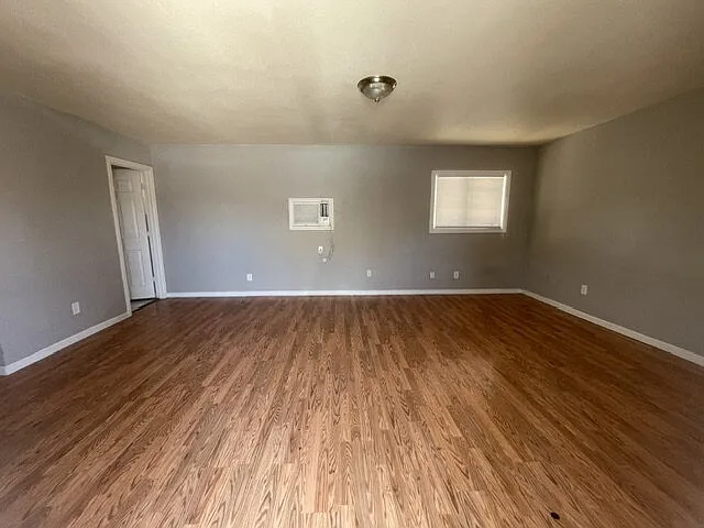 331 S 9th St #2 — Photo 8