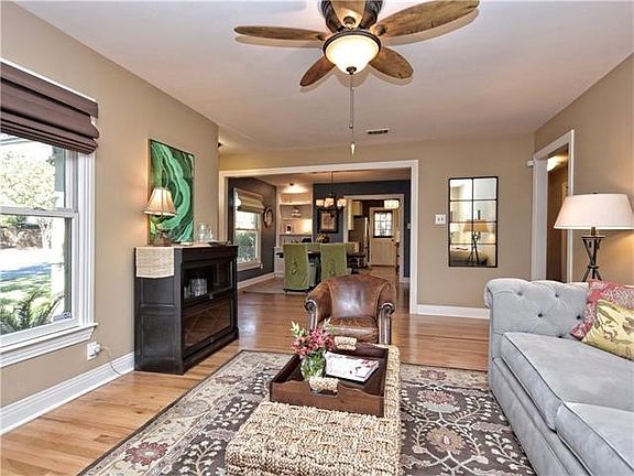 5th image of 5303 Sunshine Dr