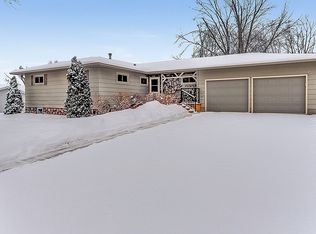 1057 Valley View Rd, Faribault, MN 55021