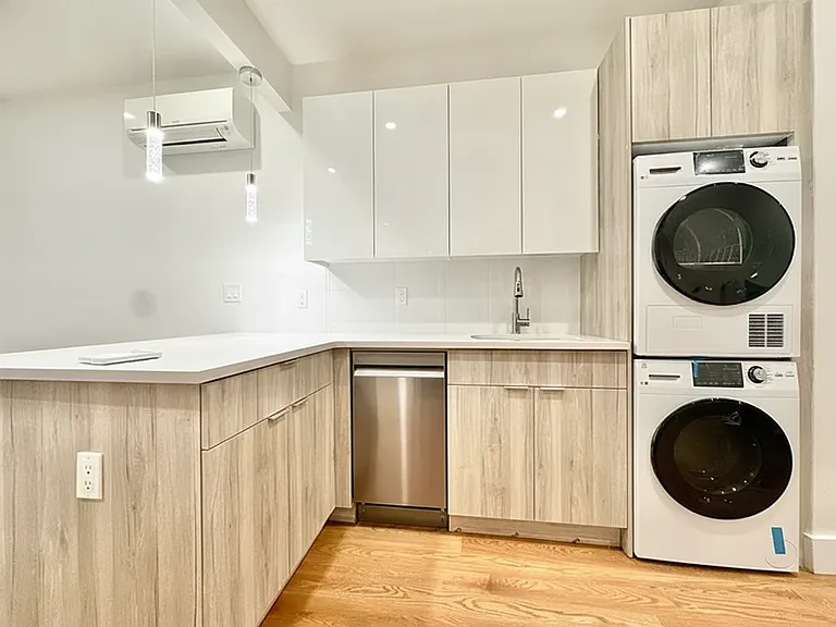1644 New York Ave #3D — Photo 1