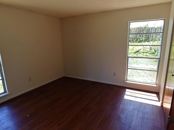 2nd image of 3050 SE 53rd Ct APT C