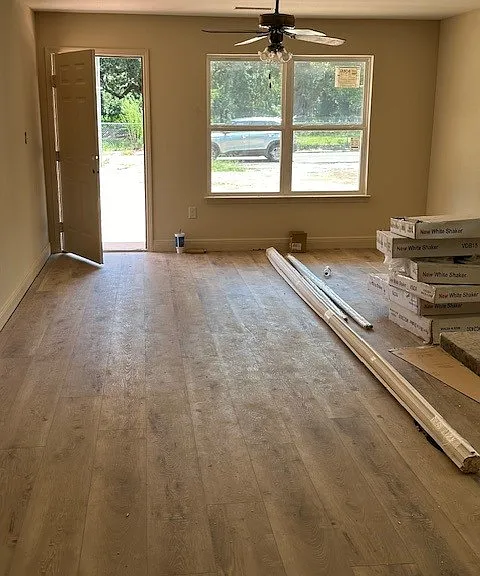 321 Nelson Rd — Photo 2