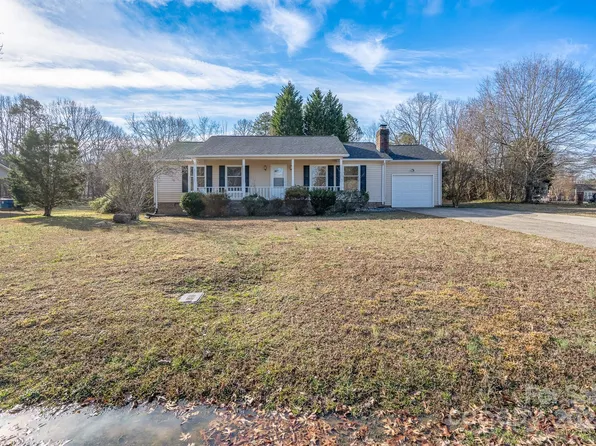 213 Timberland Dr, Grover, NC 28073