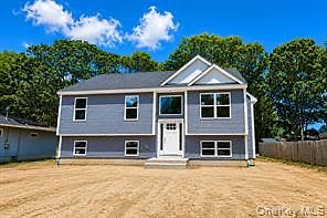 1st image of 34 Malba Dr