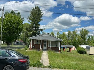 539 Friendly Cir, Marion, VA 24354