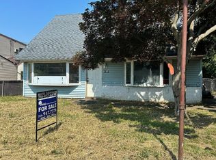 2814 Norcom Rd, Philadelphia, PA 19154