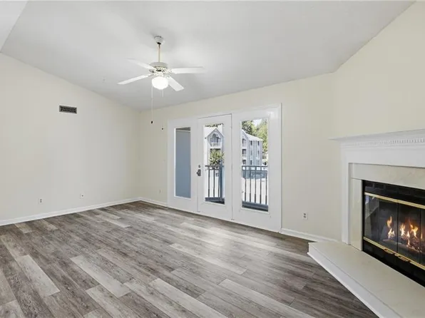 3701 Cotswold Ter, Greensboro, NC 27410