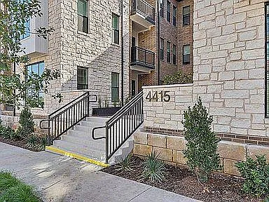 4415 Jackson Ave #4102