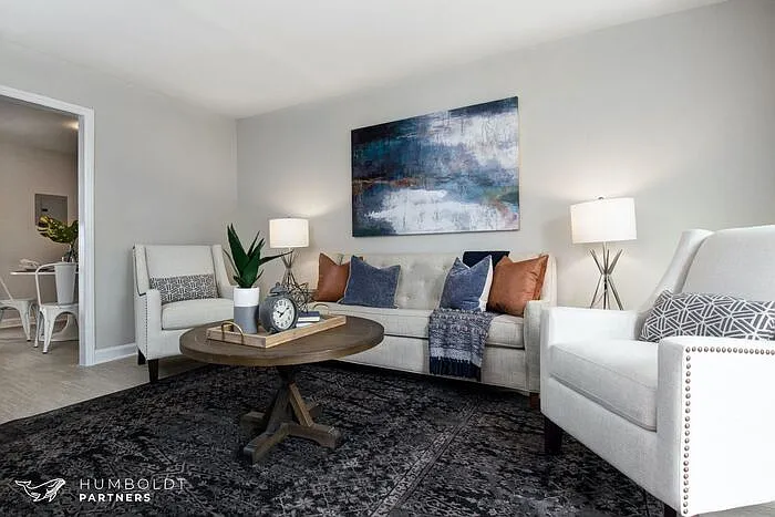 2 bed, 1.5 bath, 990 sqft, $1,225 — Photo 4