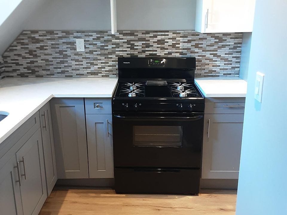 2nd image of 61 Washington Ter #3-F