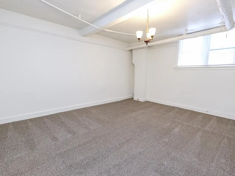 Pleasant Avenue Apartments — Photo 18