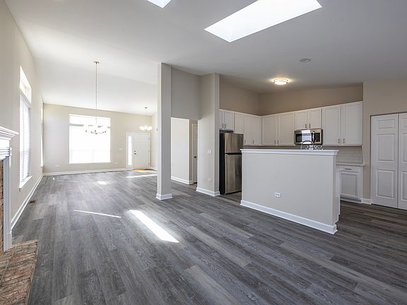 5th image of 1882 Blossom Ridge Dr