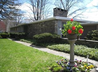 16 Macedonia Brook Rd, Kent, CT 06757