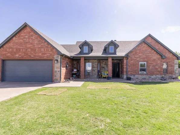 117 NE Blackberry Rd, Elgin, OK 73538