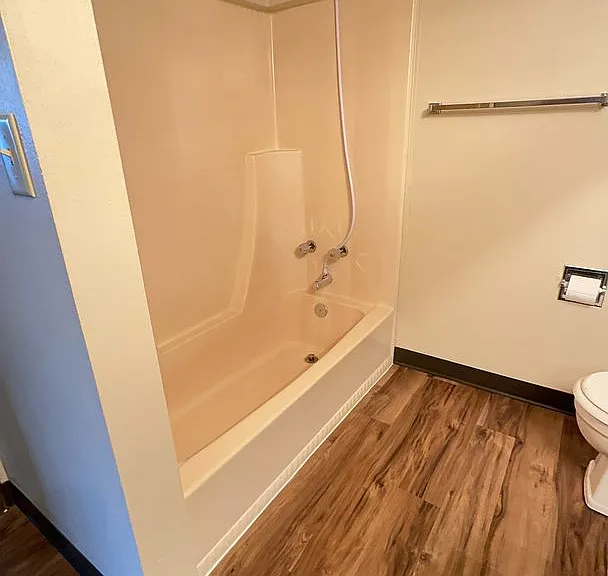 Brookside Apartments — Photo 17
