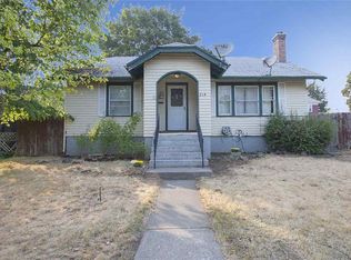 214 5th St, Cheney, WA 99004