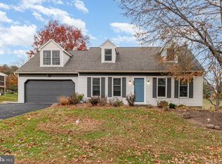 545 Wood View Dr, Lititz, PA 17543