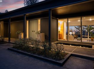 5500 SW Hewett Blvd, Portland, OR 97221