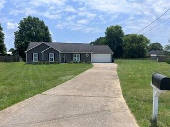 48 Wheatfield Dr